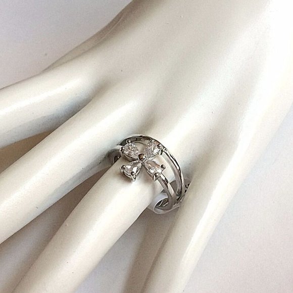 Flower Cocktail Ring Size 9 Cross Pear Cut Cubic Zirconia Silver RhodiumPlated - Picture 3 of 12